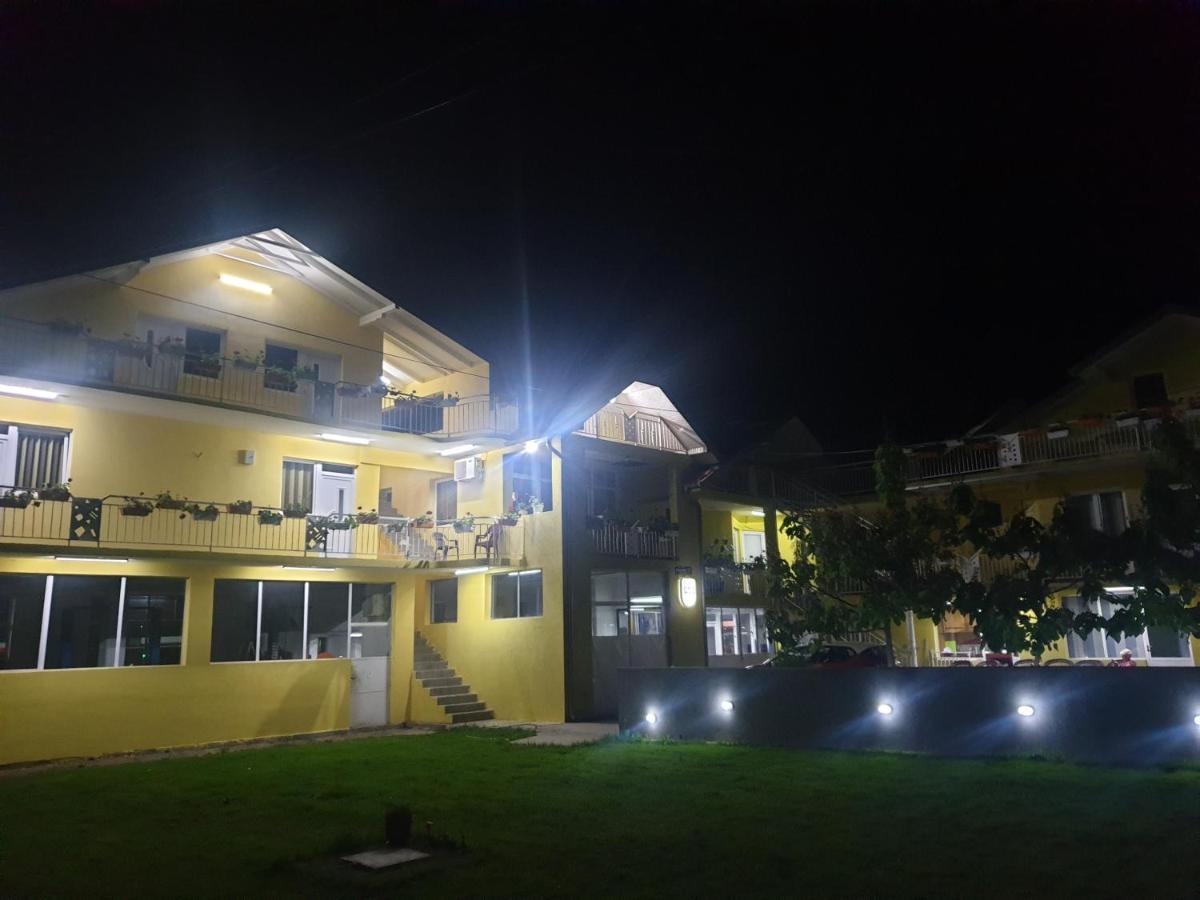 Apartmani Plavi Jagodina Εξωτερικό φωτογραφία