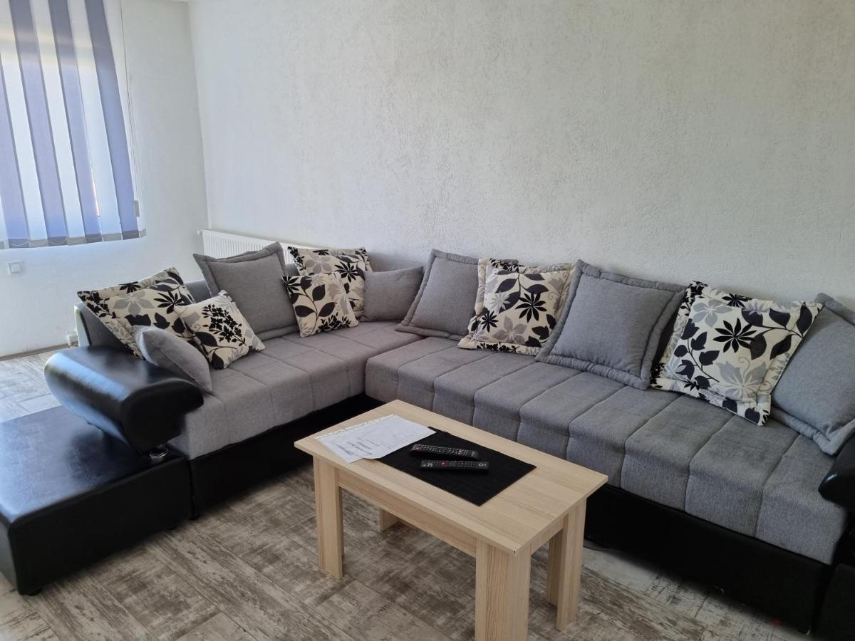 Apartmani Plavi Jagodina Εξωτερικό φωτογραφία