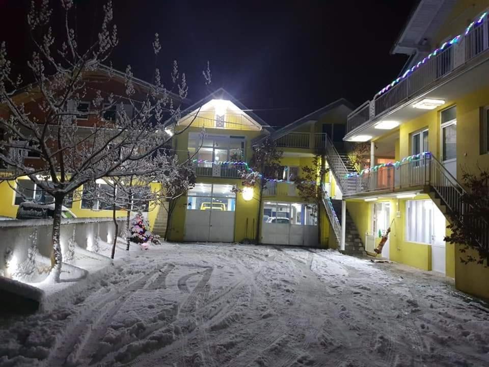 Apartmani Plavi Jagodina Εξωτερικό φωτογραφία