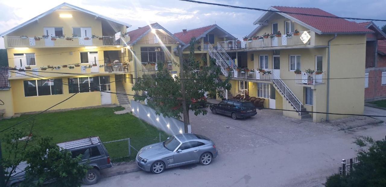 Apartmani Plavi Jagodina Εξωτερικό φωτογραφία